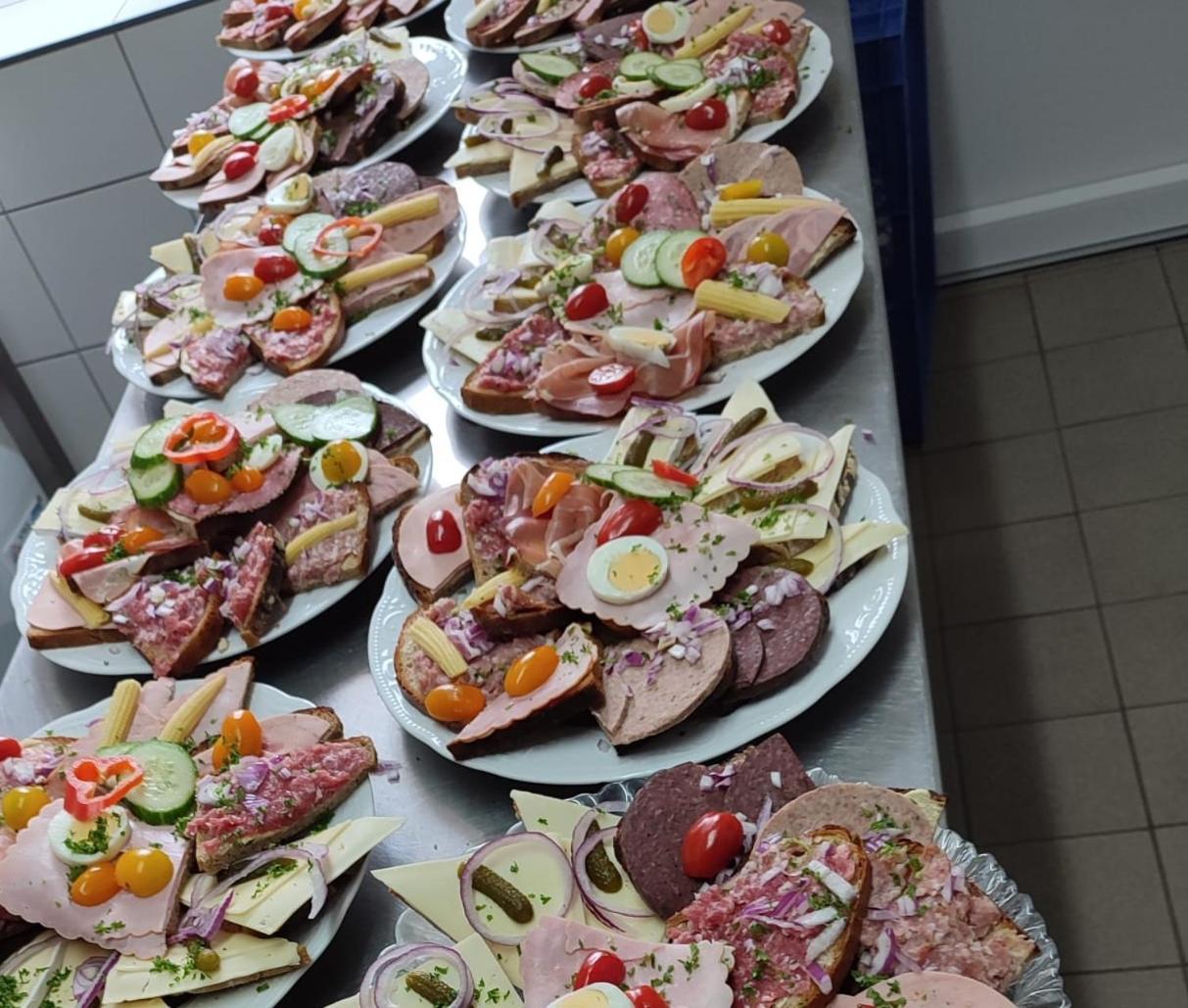 Hotel-Restaurant Burg-Ramstein Kordel Екстер'єр фото